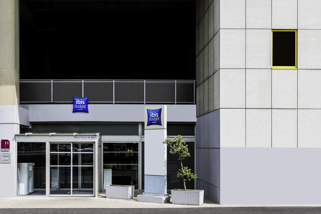 Ibis Budget Paris Porte De Bercy Hotel Charenton-le-Pont Exterior foto